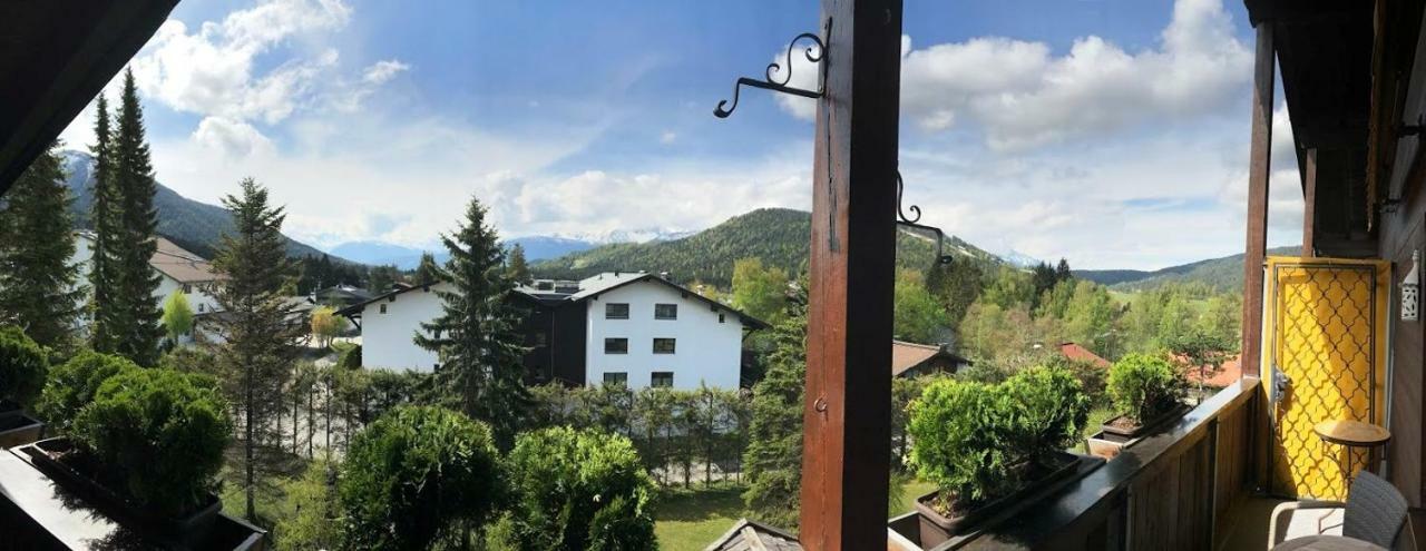 Apartment Cristina - Suedbalkon Mit Bergblick เซเฟลด์ อิน ทิโรล ภายนอก รูปภาพ